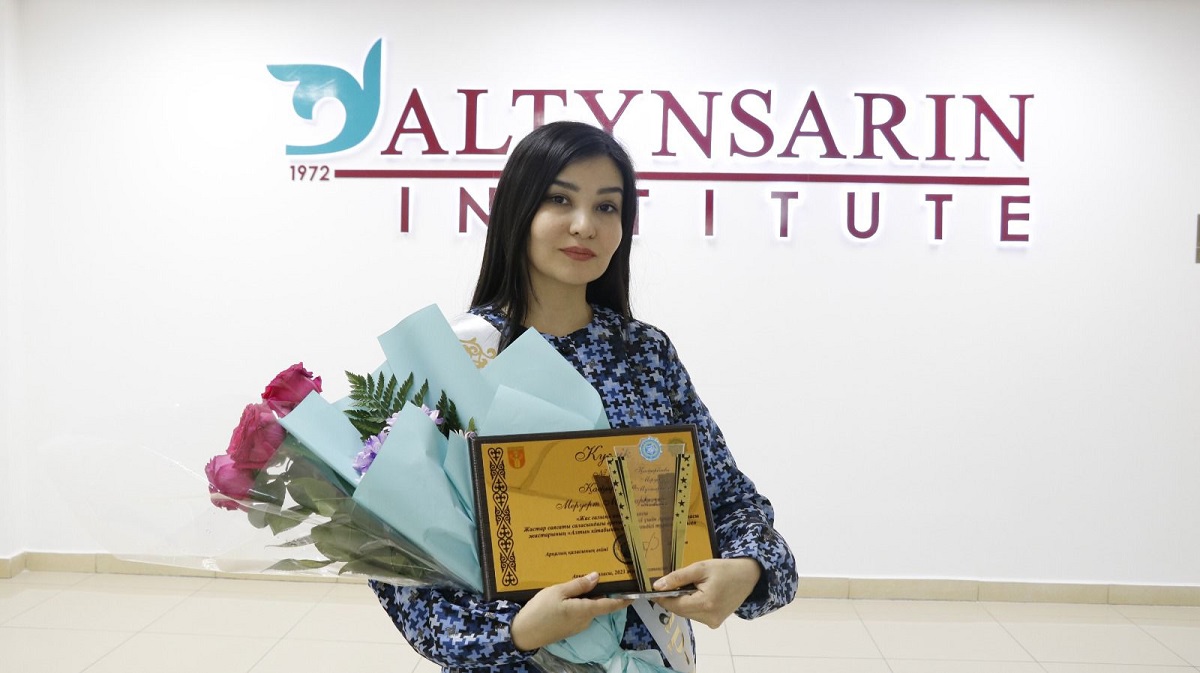 Altynsarin institute оқытушысы «Алтын кітап – 2023» лауреаты атанды
