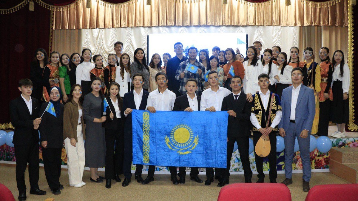 25 қазан – Республика күніне арналған «Қазақстан – Республикам менің» атты салтанатты шара өтті